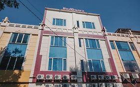 Reddoorz Plus Near Soekarno Hatta Airport Taman Mahkota